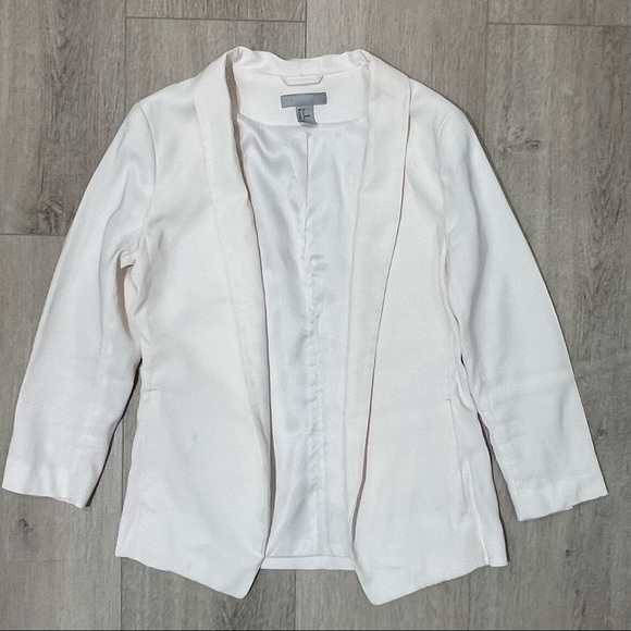 H&M Jackets & Blazers - H&M Cream Blazer- Size 8